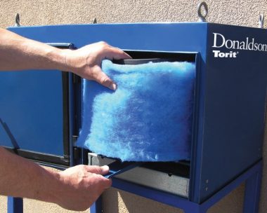dryflo-filter-changeout Donaldson Dryflo Mist Collector filter changeout | AIRPLUS Industrial